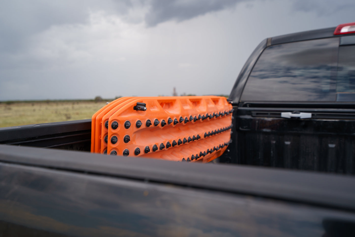 Overland Kitted Flat MAXTRAX Mounting Bars MaxTrax