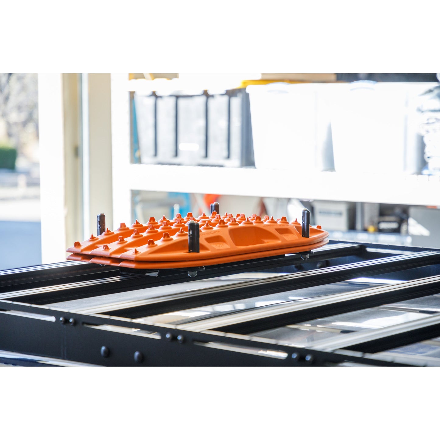 Overland Kitted MAXTRAX Mini Plate