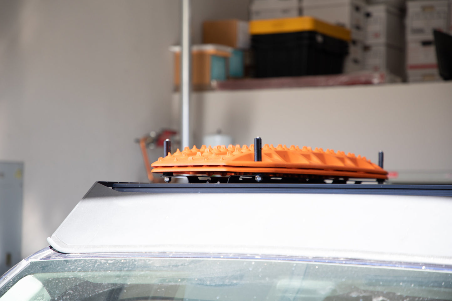 Overland Kitted Universal MAXTRAX Mounting Plate MaxTrax