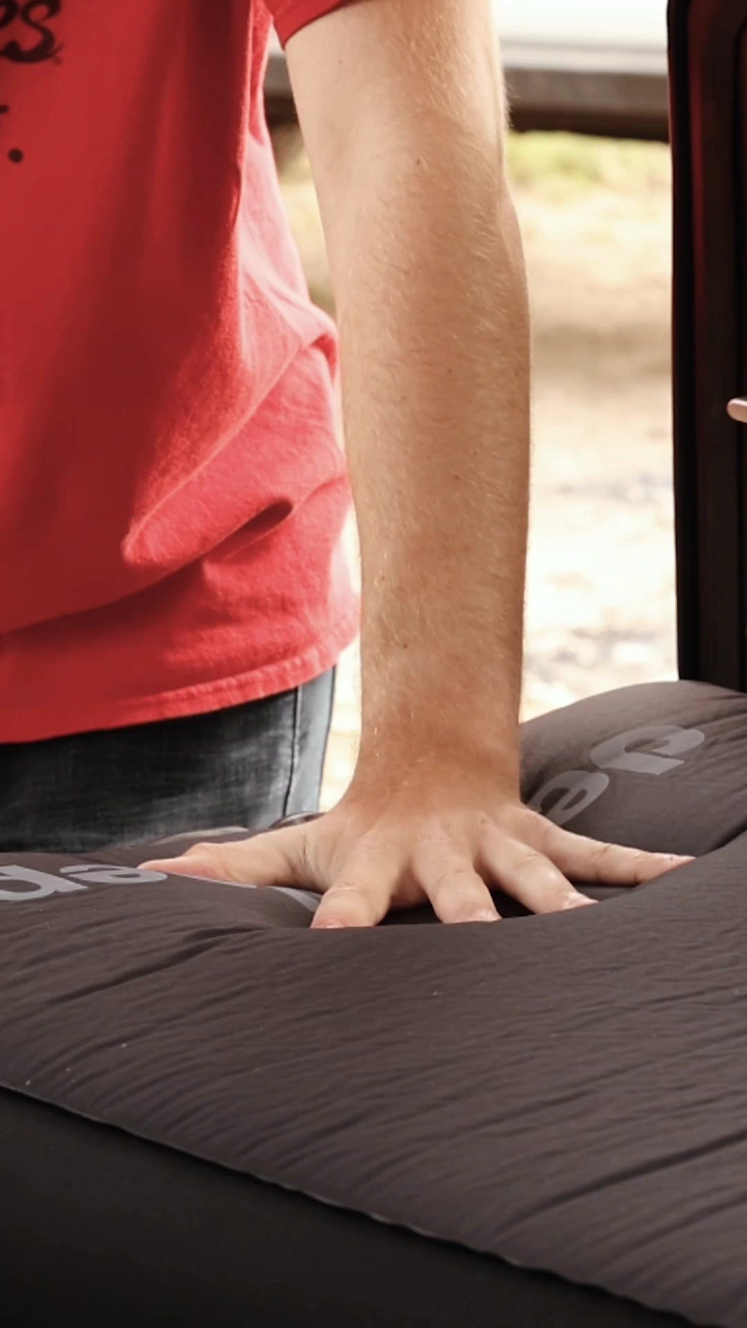 Deepsleep Solo Mat Self-Inflating Camping Bed Deepsleep Overland