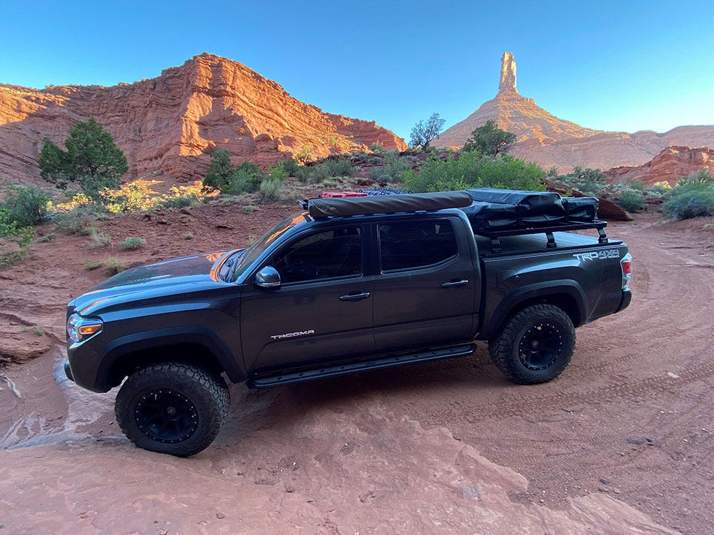 Toyota Tacoma Retrax (2005-Current) Slimline II Load Bed Rack Kit Front Runner