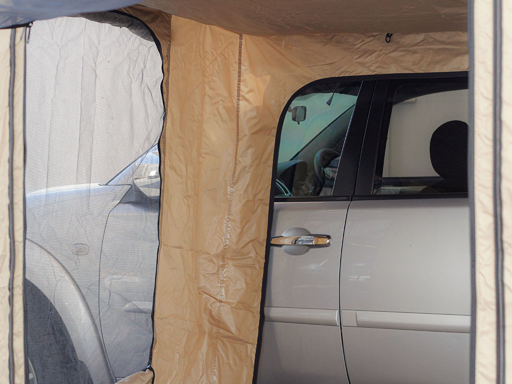 Easy-Out Awning Room / 2M Front Runner