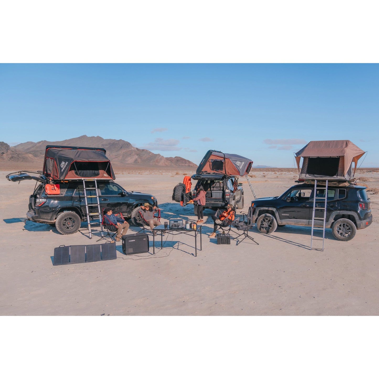 Overland_BaseCharge1500_lifestyle_7.jpg