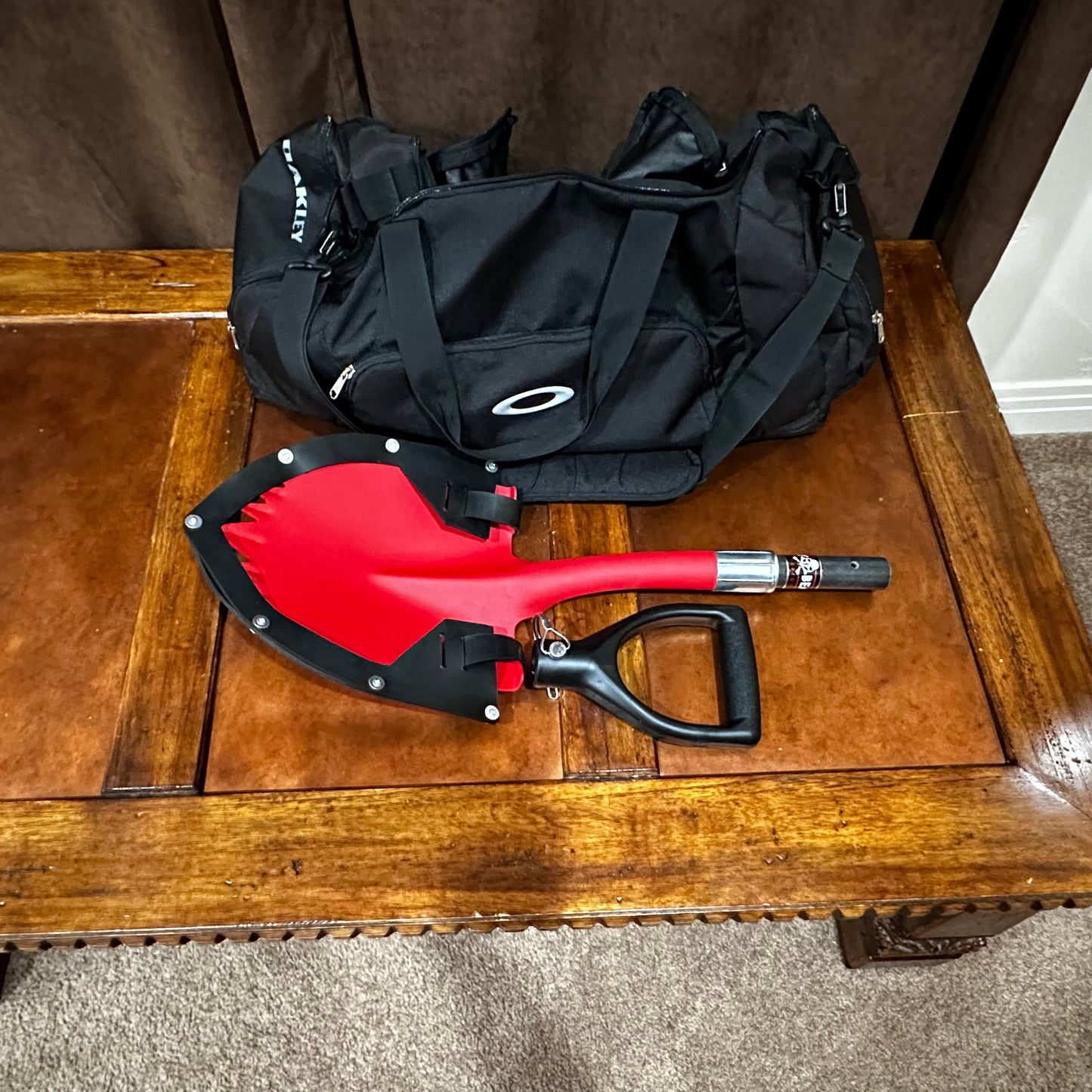 Krazy Beaver Mini Shovel with guard (Textured Red Head / Black Handle)