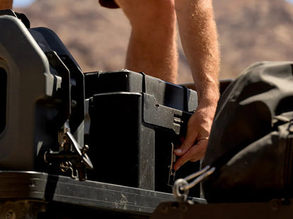 Front Runner Wolf Pack Pro Rack Mounting Bracket / MKII Front Runner
