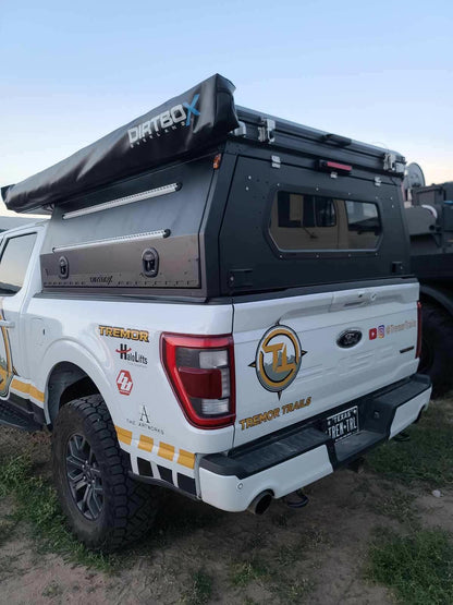 Free Standing 270-Degree Awning