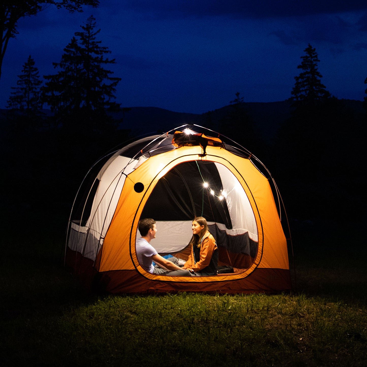 Solar String 18' Portable String Lights & Mobile Charger