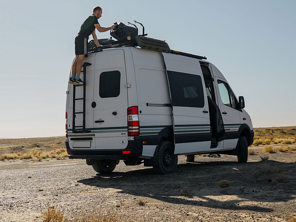 Universal Vehicle Ladder / Short Front Runner