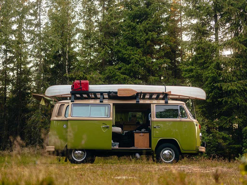 Volkswagen T2 Transporter/Kombi Slimline II Roof Rack Kit / Tall Front Runner