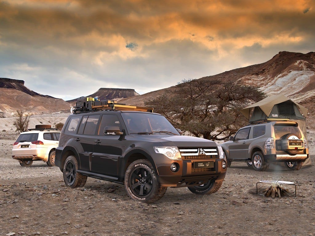 Mitsubishi Pajero LWB (1991-1999) Slimline II Roof Rack Kit / Tall Front Runner