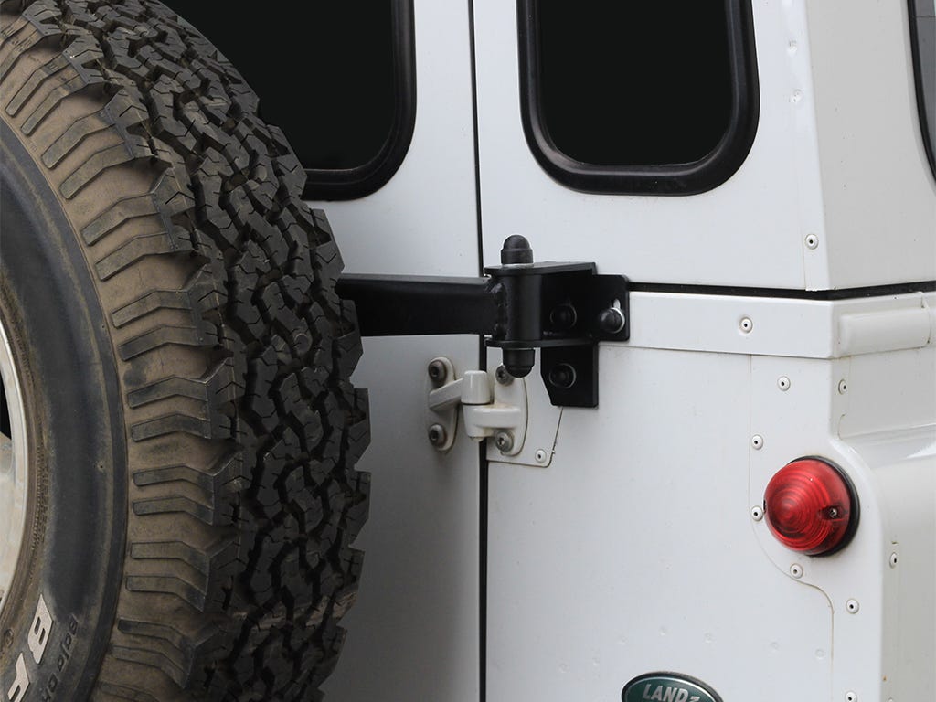 Land Rover Defender 90/110 Station Wagon Spare Wheel Carrier Front Runner