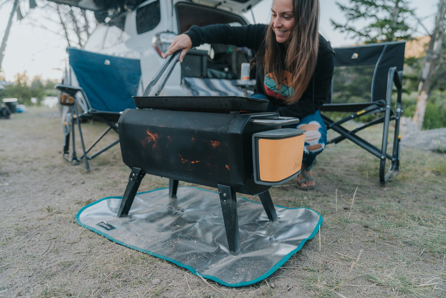 FirePit_Griddle_Lifestyle_2.jpg