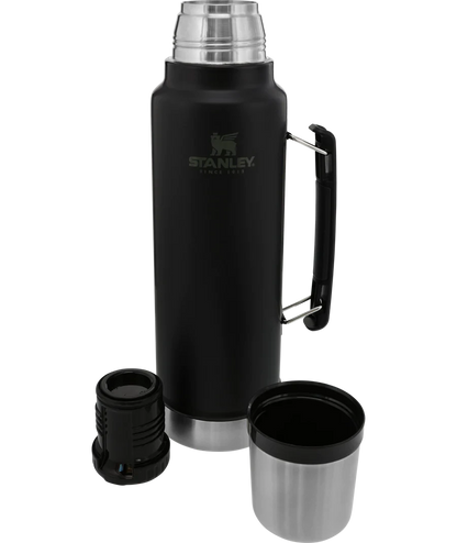 B2B_Web_PNG-Classic-Legendary-Bottle-1-5qt-Matte-Black_fd106ae2-5852-4507-b7b5-3a6da0e7ce0