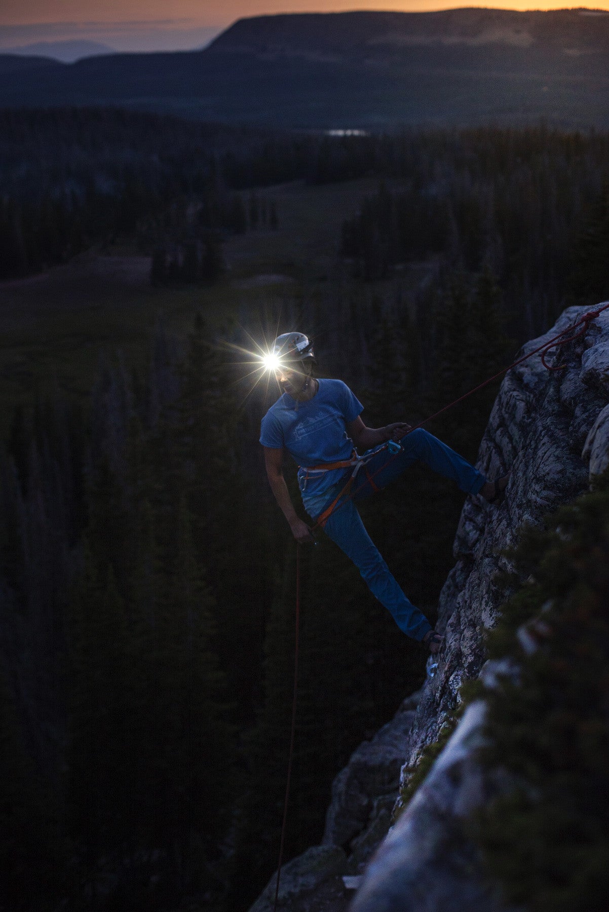 HeadLamp750_lifestyle_12.jpg